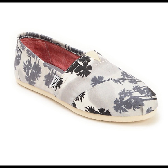 Toms Shoes - ▪️TOM Palm Tree Canvas Slip Ons 9WReadDescription